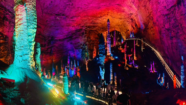 Huanglong Cave