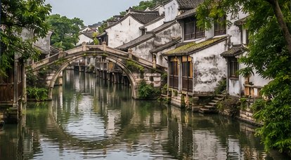 江南水鄉河道與傳統民居，目的地意境圖片
