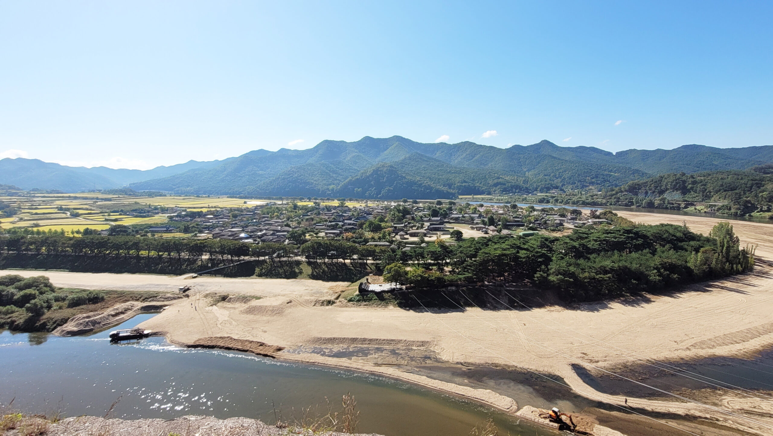 Andong Hahoe Village surrounded by countryside
